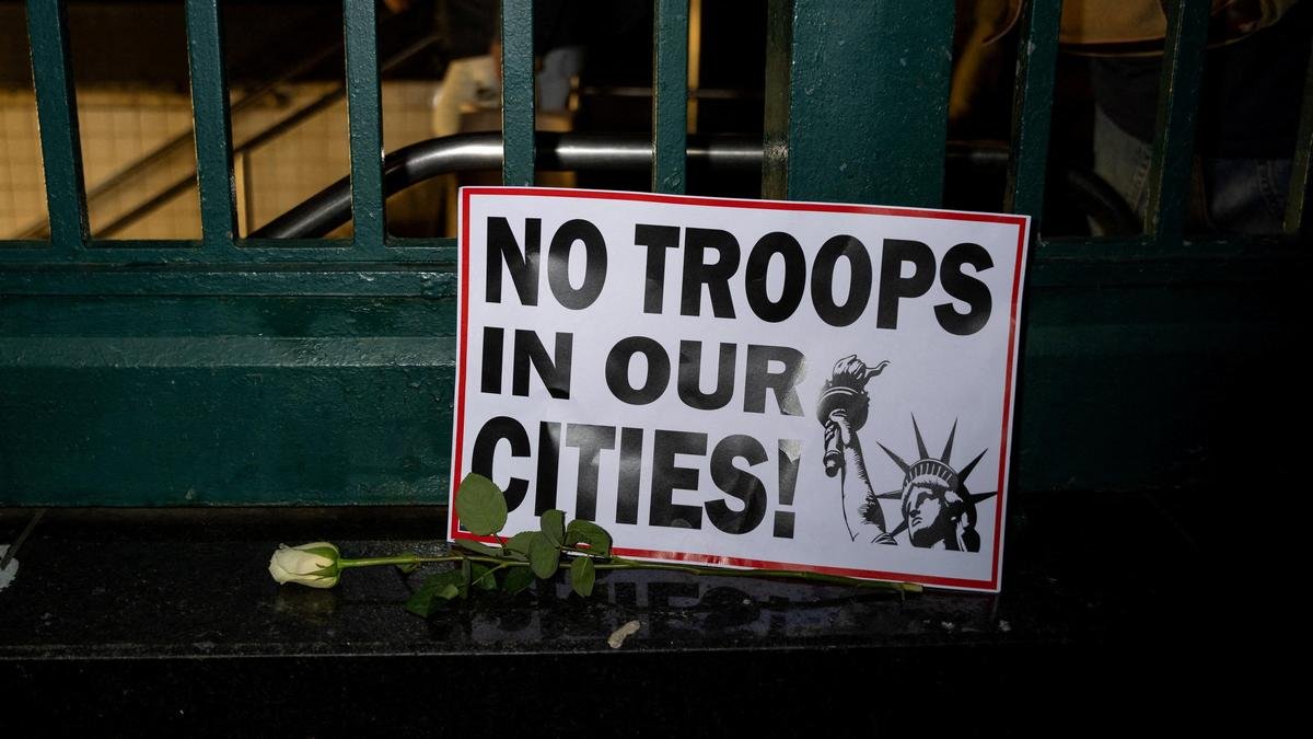 Pentagon readies 1,500 troops to possibly deploy to Minnesota, reports say