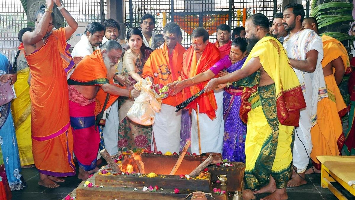 Purnahuthi performed on 10th day of Mahasivaratri Brahmotsavams at Srisailam