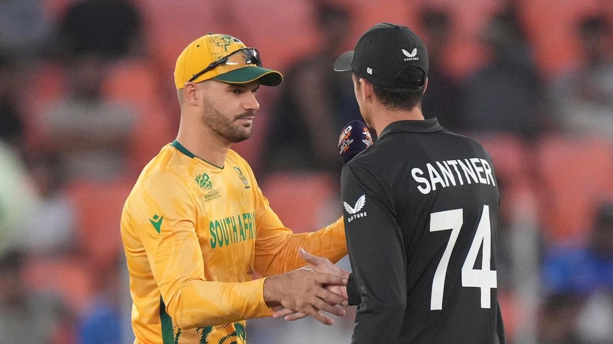 T20 World Cup: South Africa keep New Zealand to 175/7
